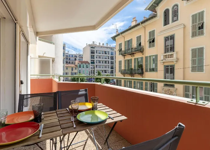 Happyfew Le Palais Des Arts *