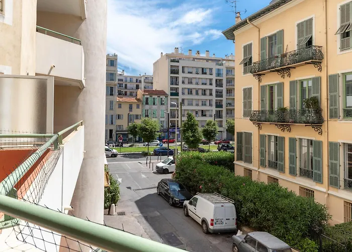 Happyfew Le Palais Des Arts *